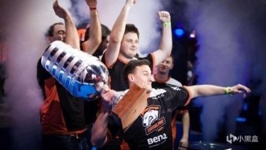 经济合作与 经济合作与